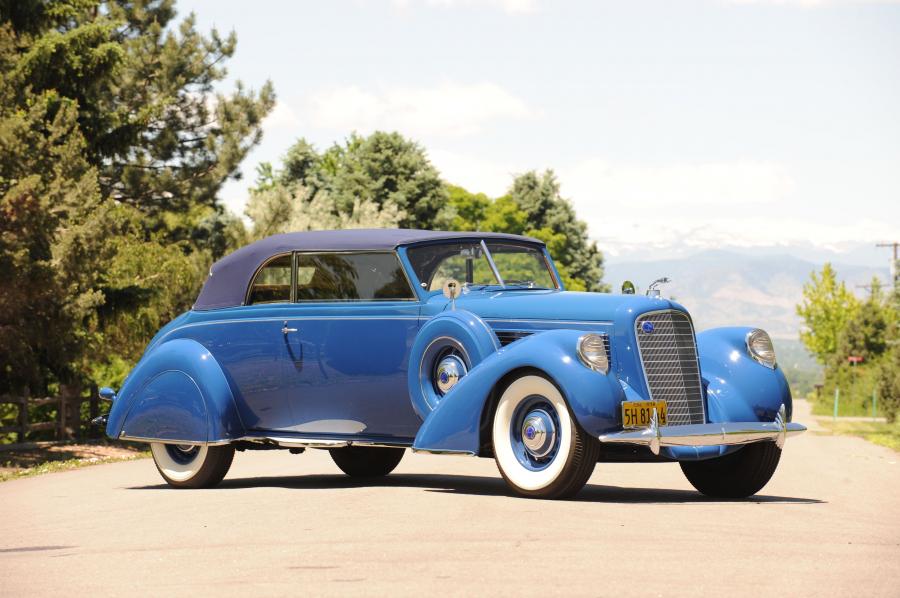  Lincoln Model K Convertible Victoria 1938 года  (фото 1 из 9)